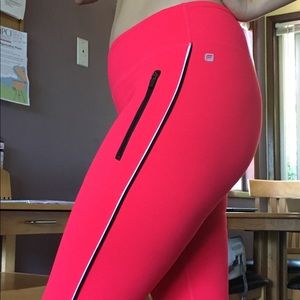 Vibrant Fabletics Crop Legging!